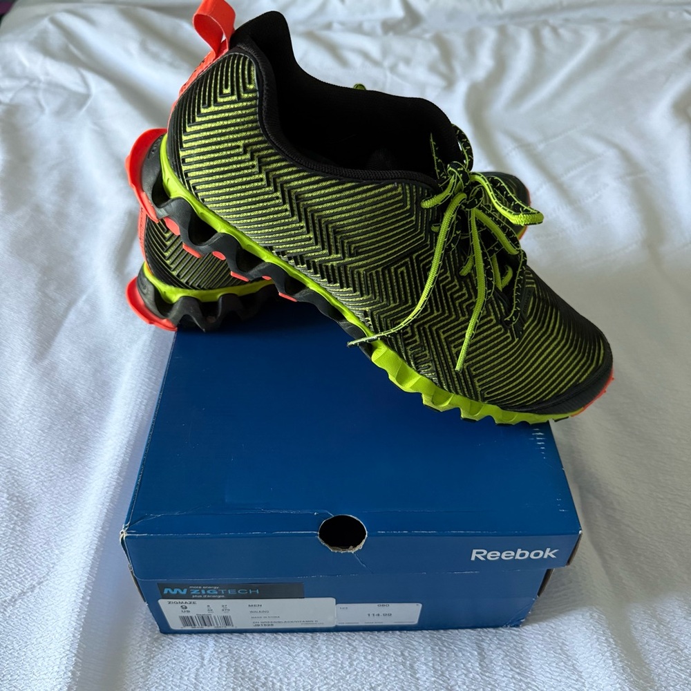 Reebok Tennis Shoes